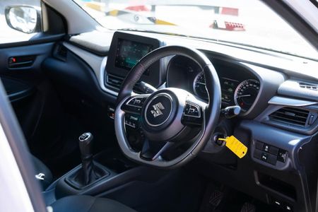 2024-Suzuki-Baleno-15-GL_8
