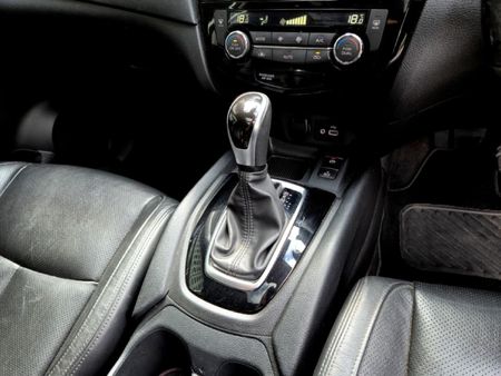 2023-Nissan-X-Trail-25-Tekna-4x4-Auto-7-seat_13