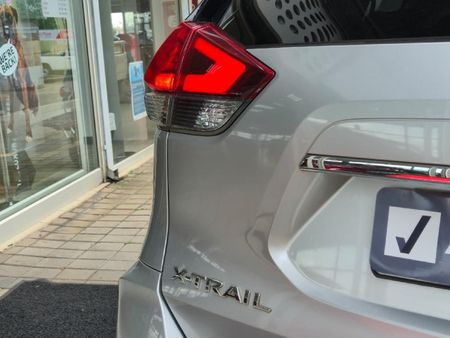 2023-Nissan-X-Trail-25-Tekna-4x4-Auto-7-seat_8