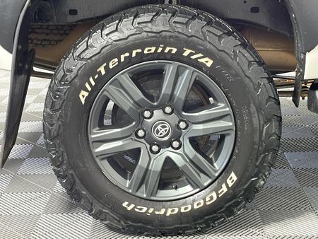 2021-Toyota-Hilux-28-GD-6-Raider-4x4-Auto-Double-Cab_7