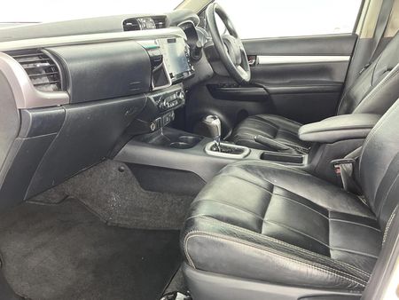 2021-Toyota-Hilux-28-GD-6-Raider-4x4-Auto-Double-Cab_8