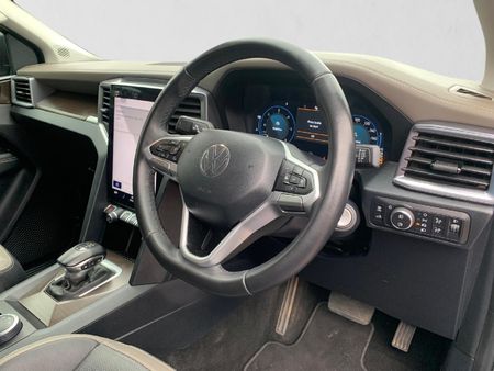2025-Volkswagen-Amarok-20-BiTDI-Highline-132kW-Double-Cab_18