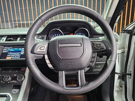 2015-Land-Rover-Range-Rover-Evoque-22-SD4-Dynamic_10