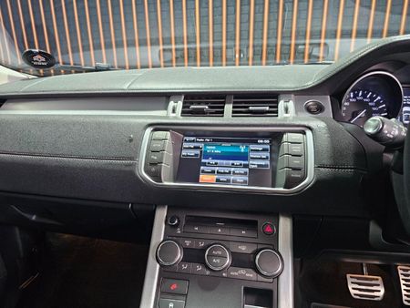2015-Land-Rover-Range-Rover-Evoque-22-SD4-Dynamic_13