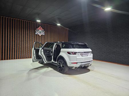 2015-Land-Rover-Range-Rover-Evoque-22-SD4-Dynamic_23