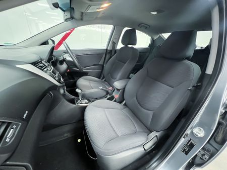 2020-Hyundai-Accent-16-GLS-Fluid-Auto_11