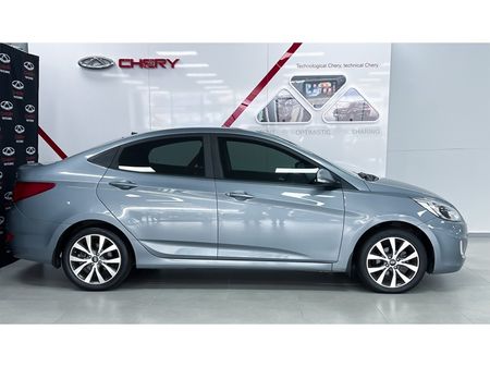 2020-Hyundai-Accent-16-GLS-Fluid-Auto_2