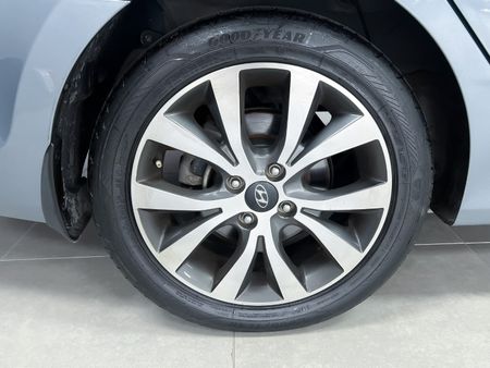 2020-Hyundai-Accent-16-GLS-Fluid-Auto_7