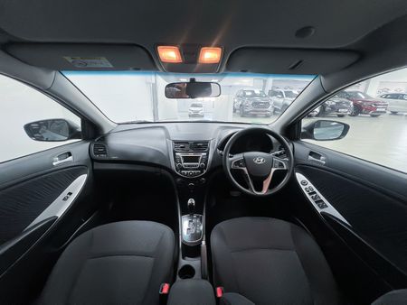 2020-Hyundai-Accent-16-GLS-Fluid-Auto_8