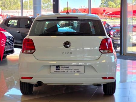 2025-Volkswagen-Polo-Vivo-14_10
