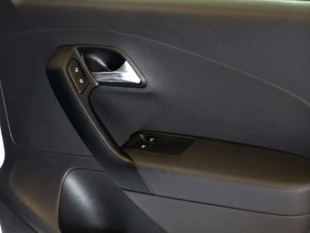 2025-Volkswagen-Polo-Vivo-14_4