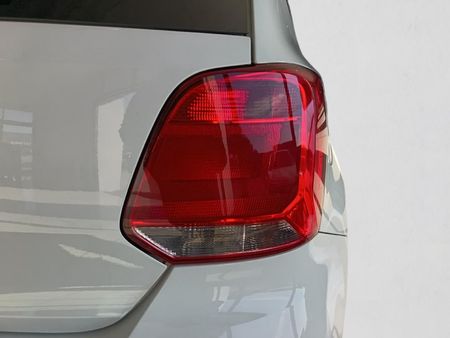 2024-Volkswagen-Polo-Vivo-16-Comfortline-Auto-5-dr_11