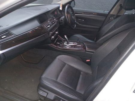2012-BMW-5-Series-523i-Auto-Petrol_3
