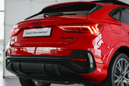 2024-Audi-Q3-Sportback-20-TFSI-quattro-Auto-S-Line-40-TFSI_12