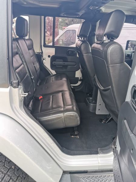 2008-Jeep-Wrangler-Unlimited-28-CRD-Sahara-Auto_11