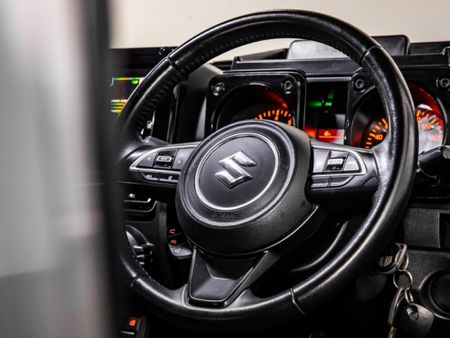 2020-Suzuki-Jimny-15-GLX_11