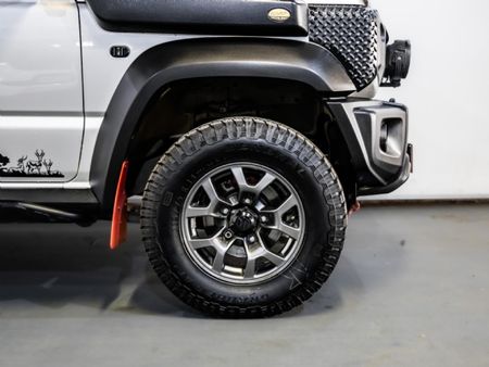 2020-Suzuki-Jimny-15-GLX_3