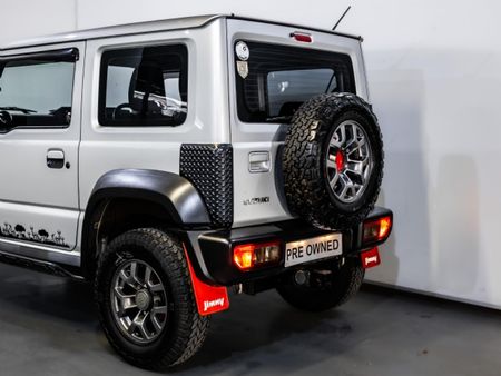 2020-Suzuki-Jimny-15-GLX_7