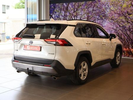 2021-Toyota-RAV4-25-GX-Hybrid-Auto_5