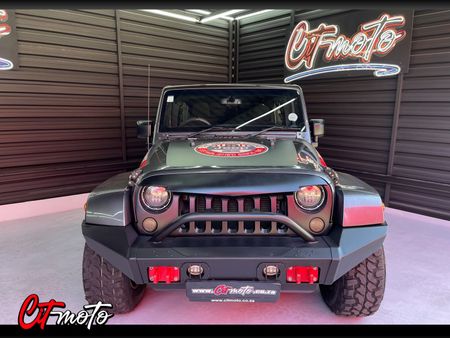 2017-Jeep-Wrangler-Unlimited-Sahara-36-V6-Auto_2
