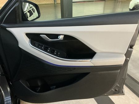 2022-Hyundai-Creta-Grand-20-Elite-Auto_27