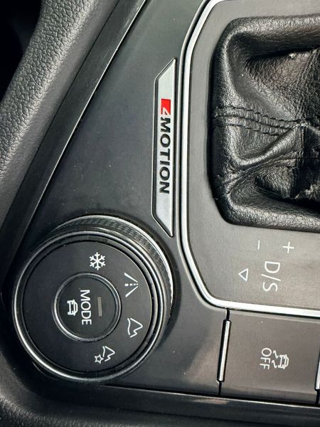 2017-Volkswagen-Tiguan-20-TDI-Comfortline-4Motion-Auto_18