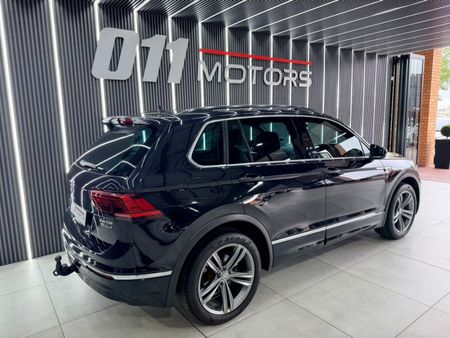 2017-Volkswagen-Tiguan-20-TDI-Comfortline-4Motion-Auto_5