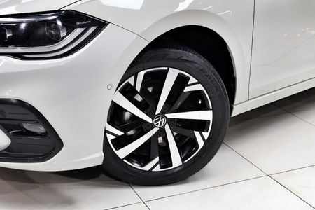2022-Volkswagen-Polo-10-TSI-Life_31