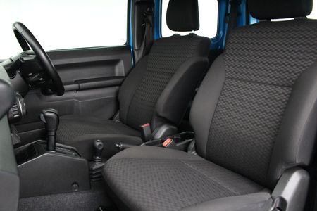 2022-Suzuki-Jimny-15-GLX-Auto_8