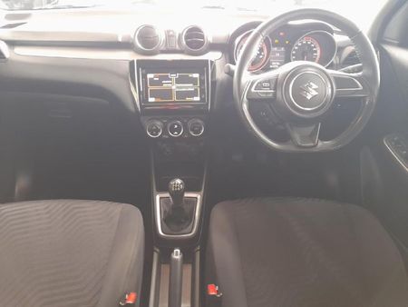 2022-Suzuki-Swift-12-GLX_16