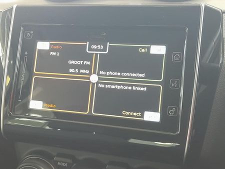 2022-Suzuki-Swift-12-GLX_18