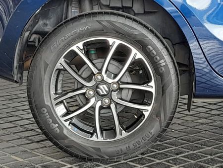 2022-Suzuki-Swift-12-GLX_24