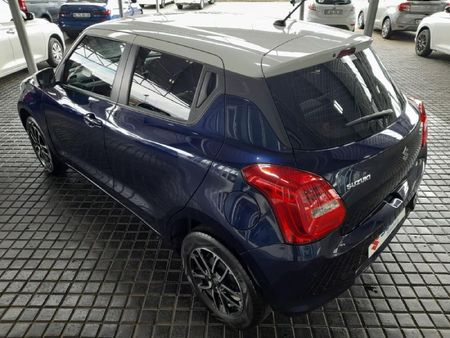 2022-Suzuki-Swift-12-GLX_4