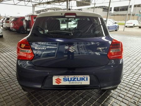 2022-Suzuki-Swift-12-GLX_5