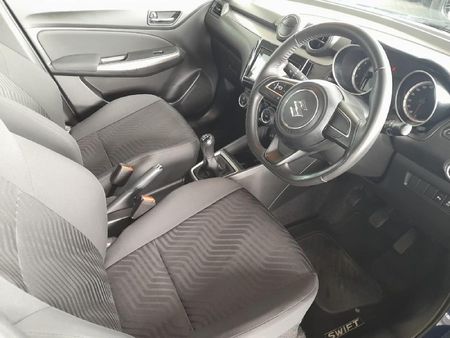 2022-Suzuki-Swift-12-GLX_8