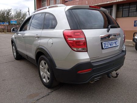 2014-Chevrolet-Captiva-22D-LT-Auto_5