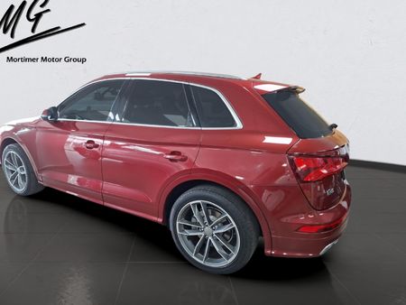 2018-Audi-Q5-20-TDI-quattro-Auto-40-TDI_3