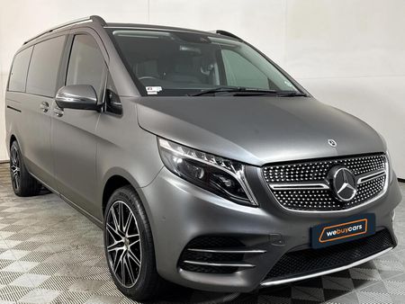 2023-Mercedes-Benz-V-Class-V-220d-Auto_17