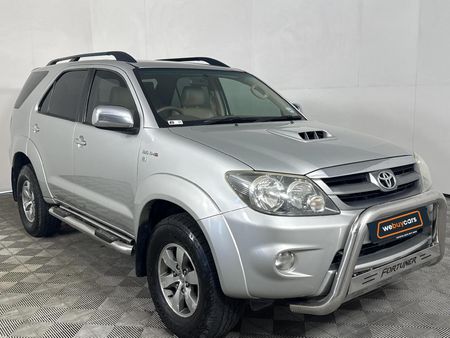2008-Toyota-Fortuner-30-D-4D-Raised-Body_12