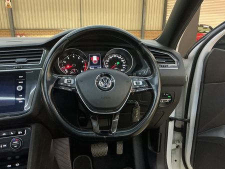 2021-Volkswagen-Tiguan-Allspace-14-TSI-Comfortline-Auto-110kW_19