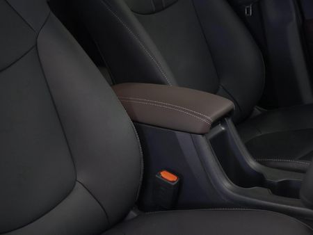 2026-Toyota-Corolla-Cross-18-XR-Hybrid_10
