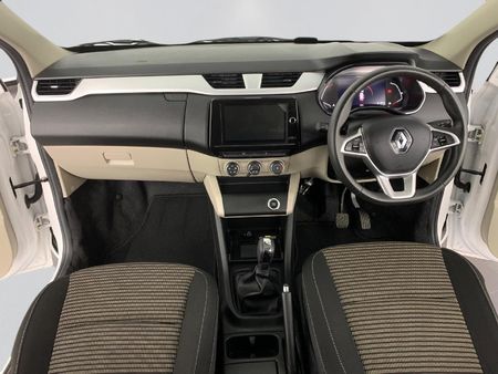 2025-Renault-Triber-10-Intens-Auto_9