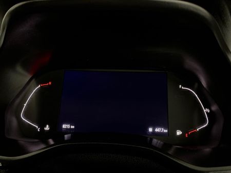 2025-Renault-Triber-10-Intens-Auto_12