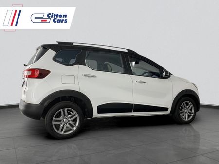 2025-Renault-Triber-10-Intens-Auto_4