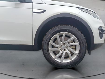 2019-Land-Rover-Discovery-Sport-20i4-D-HSE_9