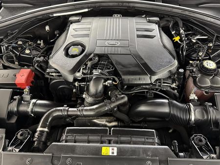 2019-Land-Rover-Range-Rover-Velar-30-D-HSE-D300_12
