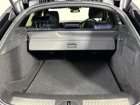 2019-Land-Rover-Range-Rover-Velar-30-D-HSE-D300_13