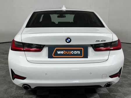 2019-BMW-3-Series-330i_18
