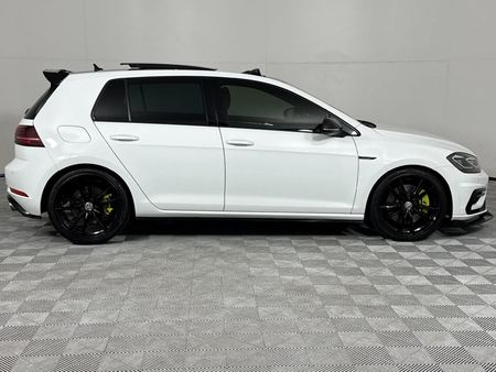 2019-Volkswagen-Golf-VII-20-TSI-R-Auto-228kW_18