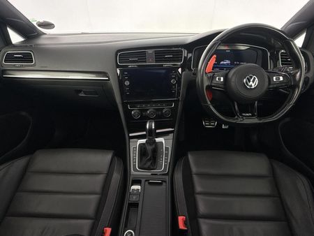 2019-Volkswagen-Golf-VII-20-TSI-R-Auto-228kW_1